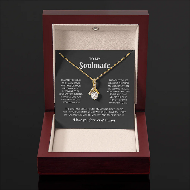 Interlocking Heart Pendant Necklace