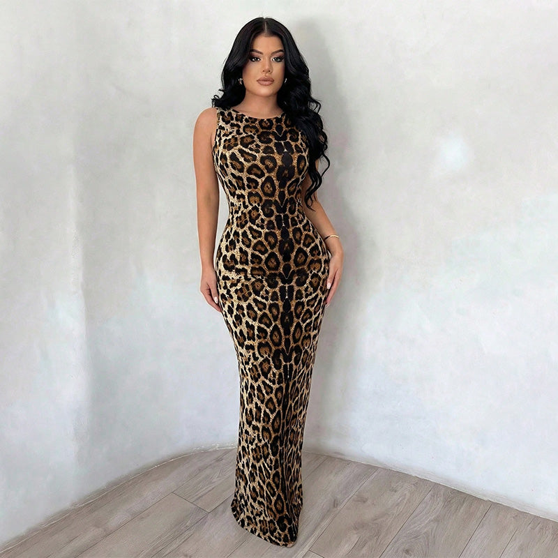 Sexy and elegant leopard print dress for women, backless long skirt