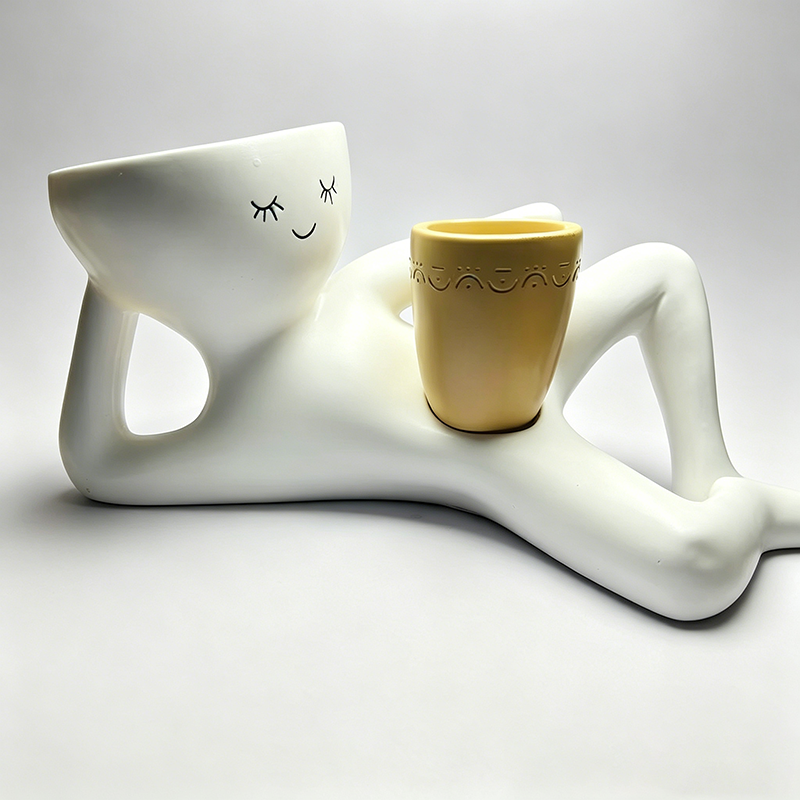 Low-maintenance figurine planter