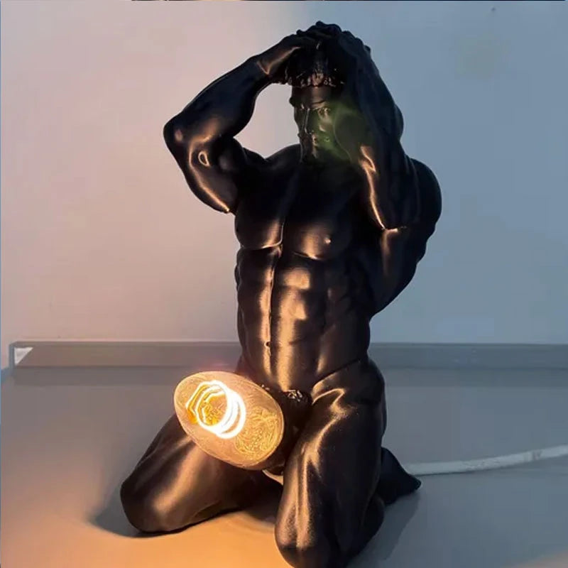 😍😍Bold Male Figure Table Lamp