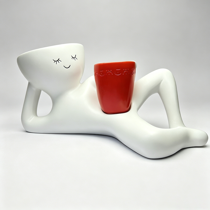 Low-maintenance figurine planter