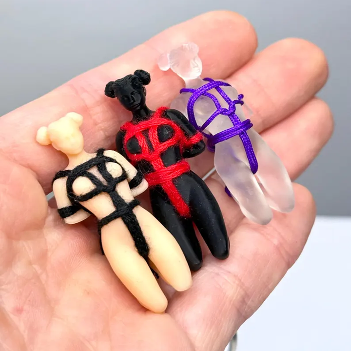 Shibari Statue Art Keychain