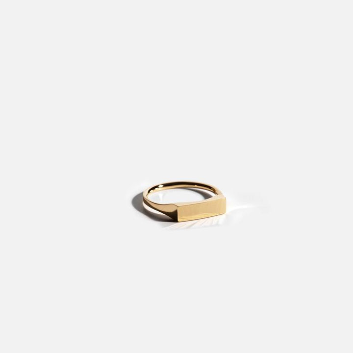 Light Reveals Ring of Faith