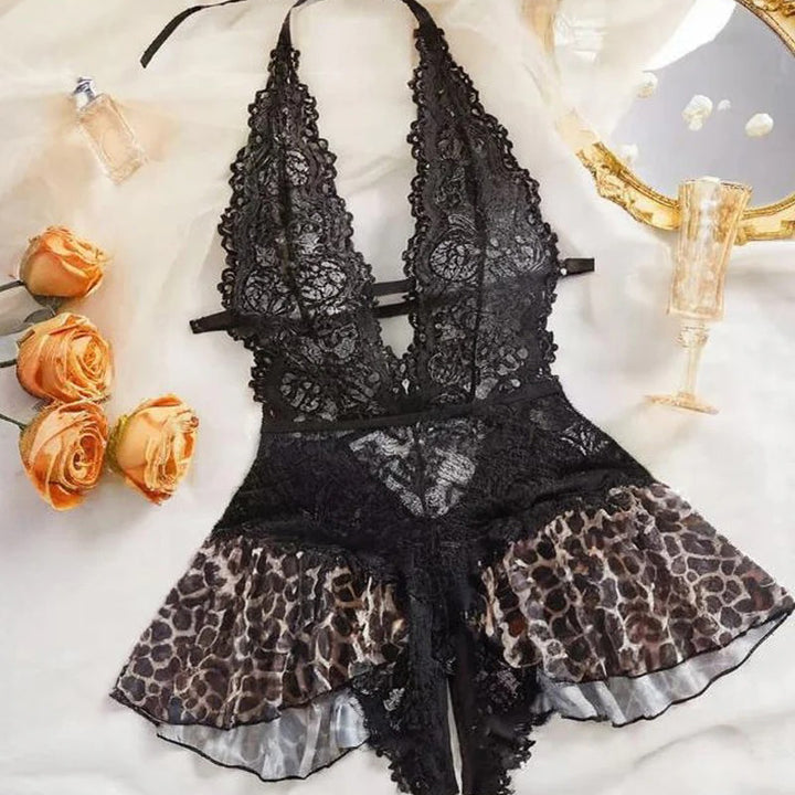 Solid color lace breathable bodysuit