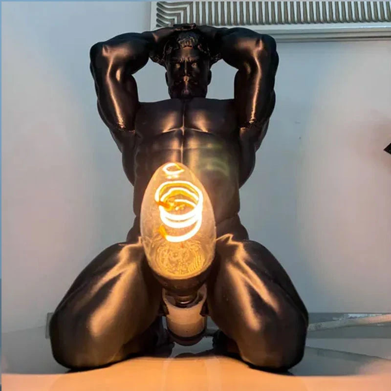 😍😍Bold Male Figure Table Lamp
