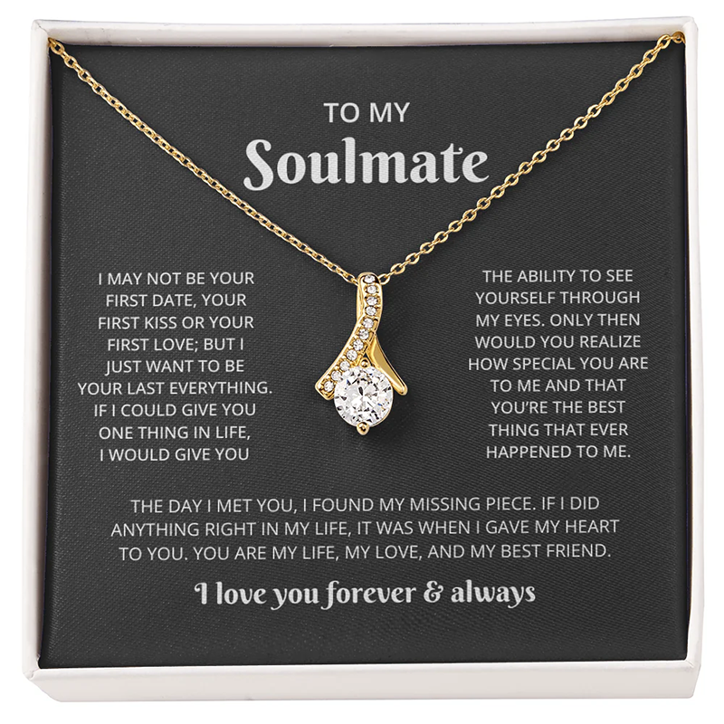 Interlocking Heart Pendant Necklace