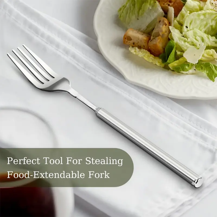 Portable retractable cutlery