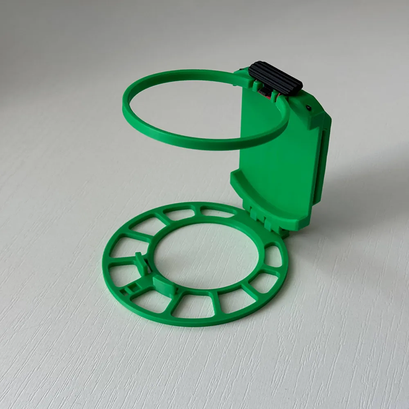 Foldable belt drink holder