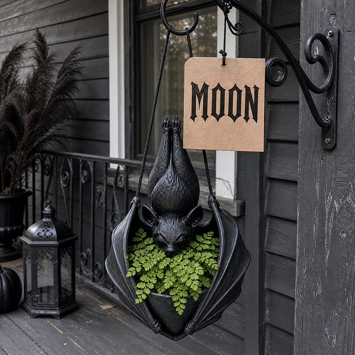 Bat-shaped flowerpot